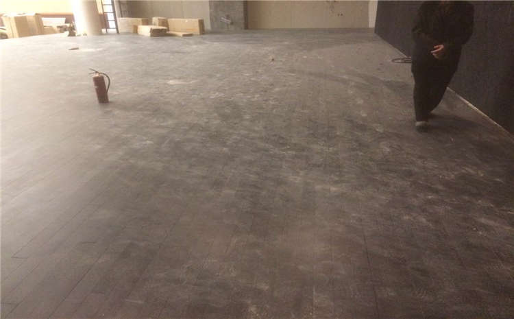 歐氏柞木舞臺(tái)實(shí)木地板多少錢(qián)一平米？