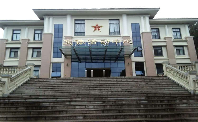 歐氏22厚體育木地板廠家去哪找？