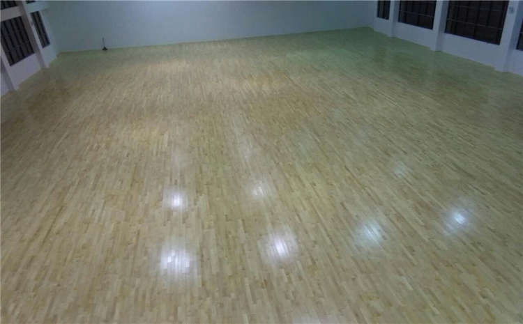 歐氏橡膠木籃球場木地板廠家哪家好？