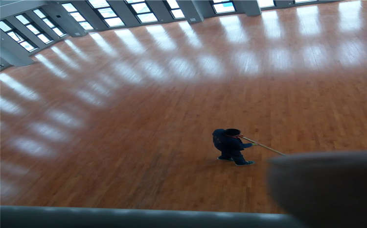 歐氏拼接板籃球場木地板一般多少錢？