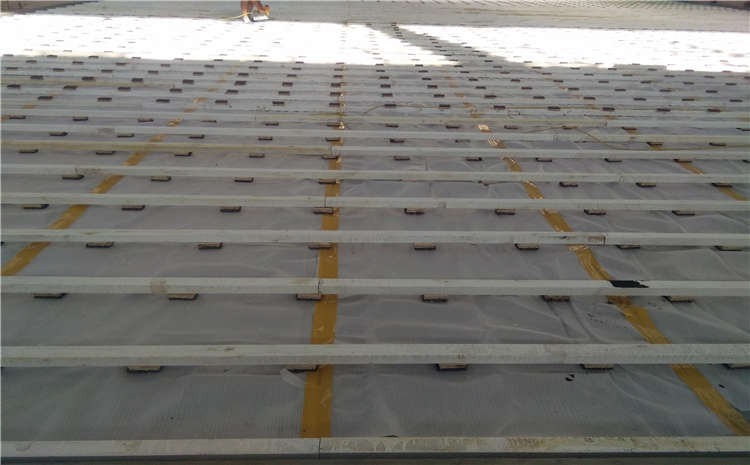 歐氏楓木運動籃球地板哪個牌子好？