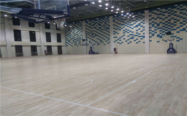 歐氏指接板風(fēng)雨操場地板廠家哪家好？