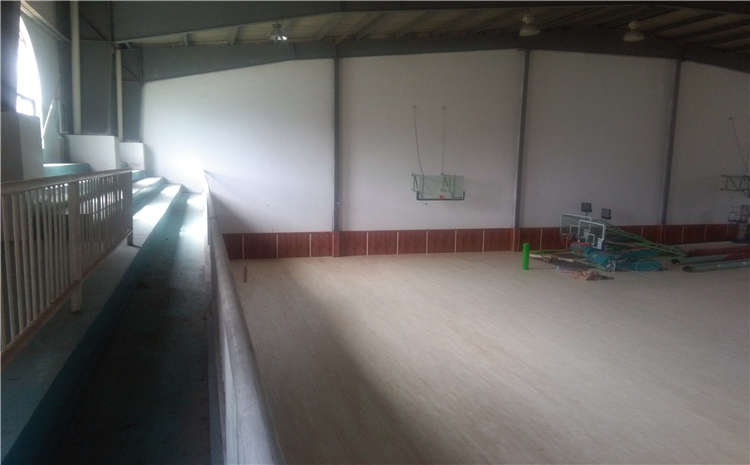 歐氏松木舞臺(tái)運(yùn)動(dòng)木地板圖片及價(jià)格