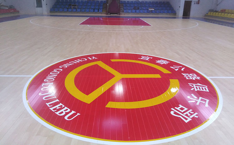 歐氏學(xué)?；@球場地木地板報價