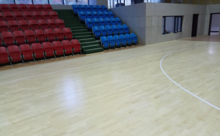 室內(nèi)運動木地板的優(yōu)點有什么？