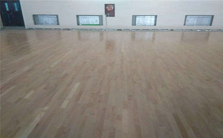 24mm柞木體育木地板無(wú)甲醛嗎？該如何選購(gòu)？