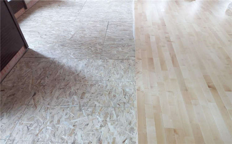 羽毛球館木地板質(zhì)量如何維護(hù)？羽毛球館木地板如何選購呢？