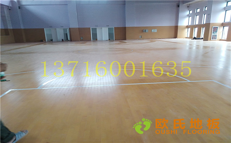 江蘇鹽城西環(huán)路小學體育館木地板案例—歐氏運動木地板廠家