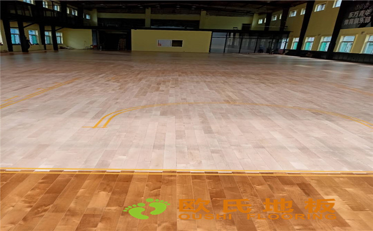 山西太原市小店區(qū)寇莊北街5-1號(hào)籃球館木地板案例—?dú)W氏運(yùn)動(dòng)木地板廠家