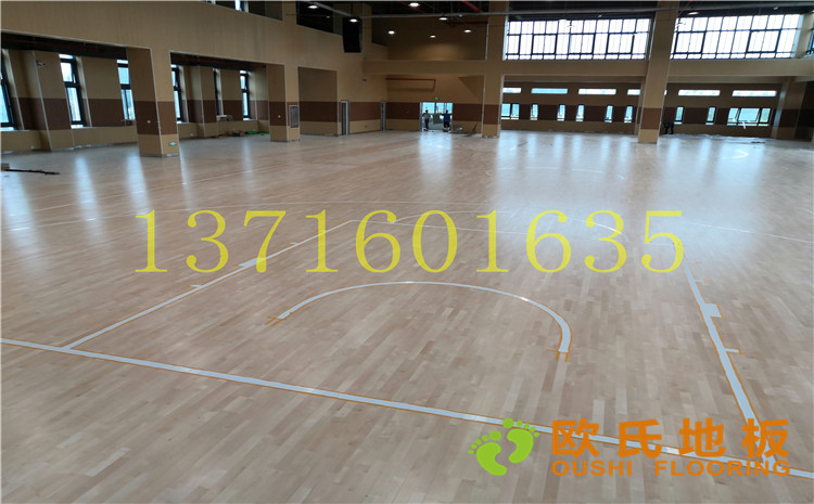 南京市埔口區(qū)實(shí)驗(yàn)小學(xué)體育館木地板案例-歐氏運(yùn)動(dòng)木地板廠家