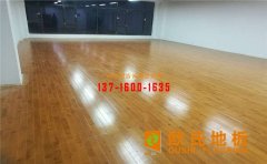 籃球場木地板日常保養(yǎng)應注意諸多問題