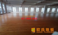 運(yùn)動(dòng)木地板浸水了，您知道該怎么做嗎？