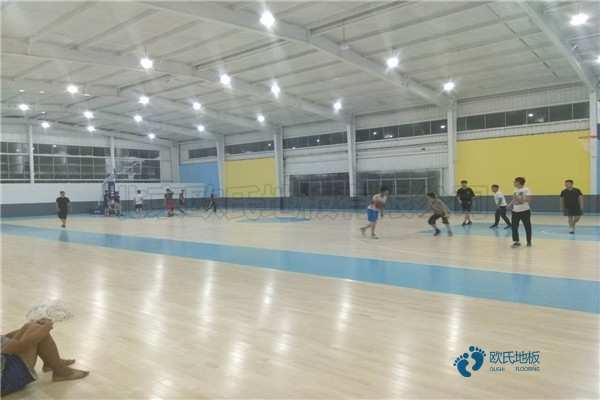 上海體育運(yùn)動(dòng)木地板多少錢(qián)一平方